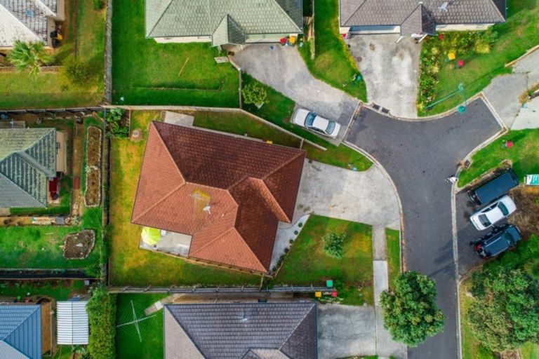 Photo of property in 18 Piriti Place, Weymouth, Auckland, 2103