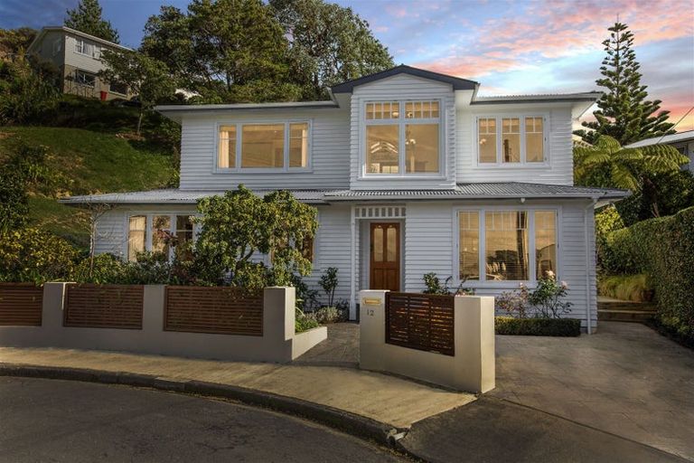 Photo of property in 12 Makora Grove, Paremata, Porirua, 5024