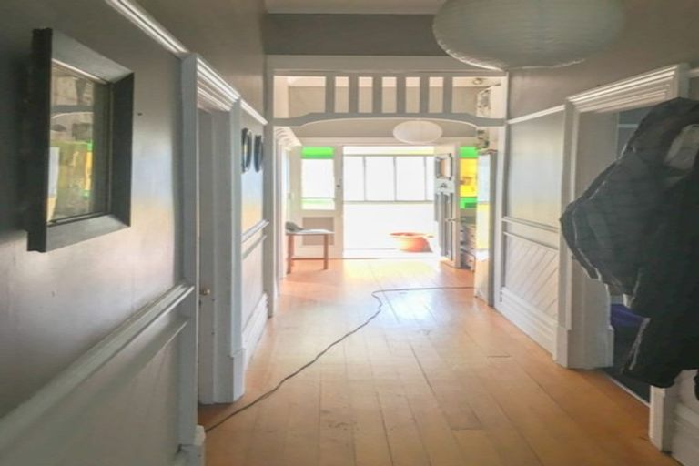 Photo of property in 52 South Road, The Glen, Dunedin, 9011