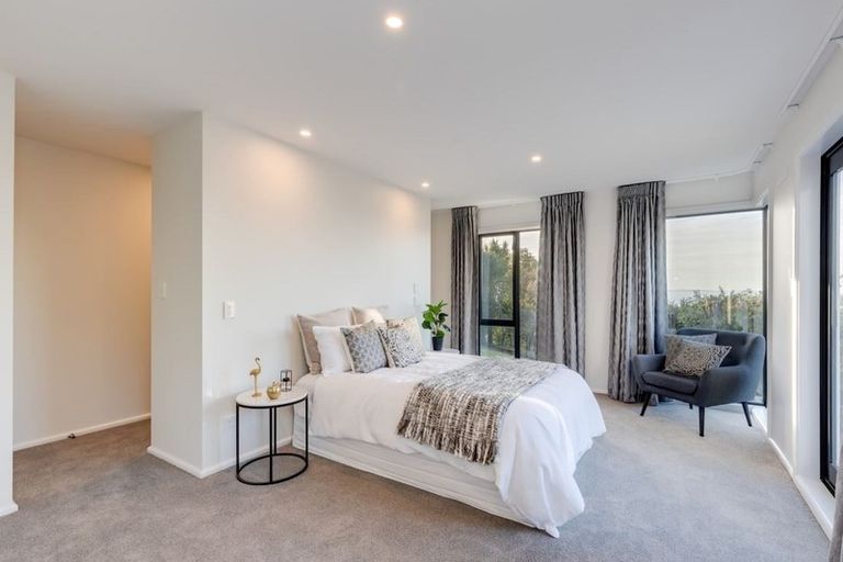 Photo of property in 4 Gardenhill Lane, Redcliffs, Christchurch, 8081