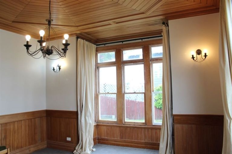 Photo of property in 147 Victoria Road, Saint Clair, Dunedin, 9012