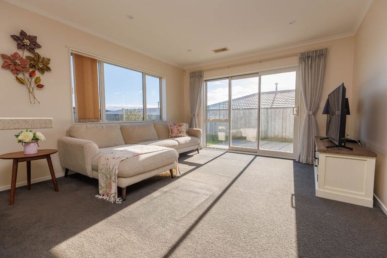 Photo of property in 69 Grenada Drive, Grenada Village, Wellington, 6037