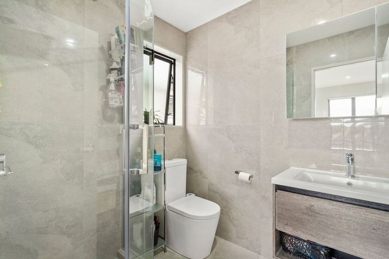 Photo of property in 11a Kent Road, Manurewa, Auckland, 2102