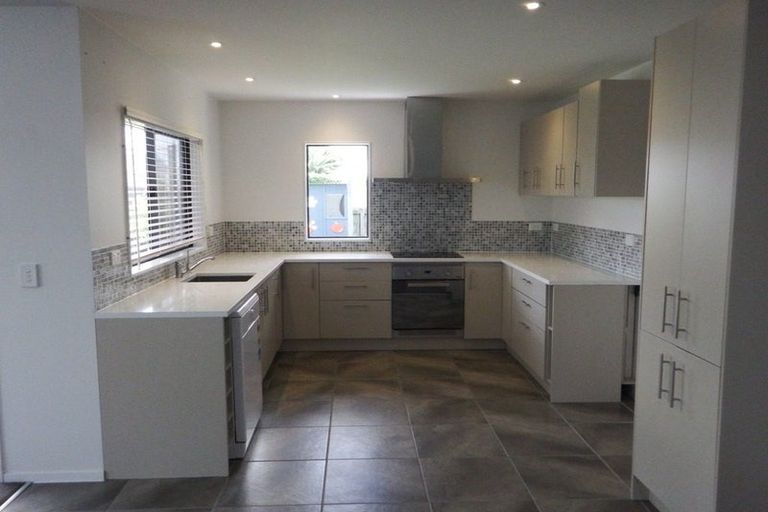 Photo of property in 379 One Tree Point Road, One Tree Point, 0118