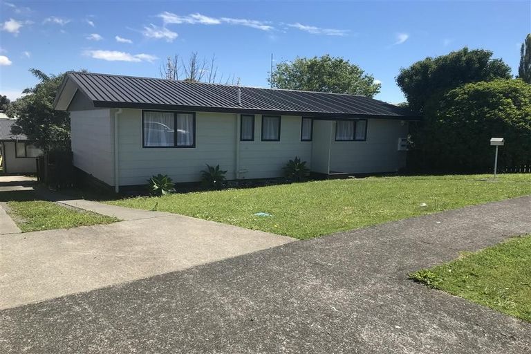 Photo of property in 1/57 Redcrest Avenue, Red Hill, Papakura, 2110
