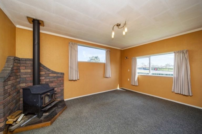 Photo of property in 124 Miranda Street, Stratford, 4332