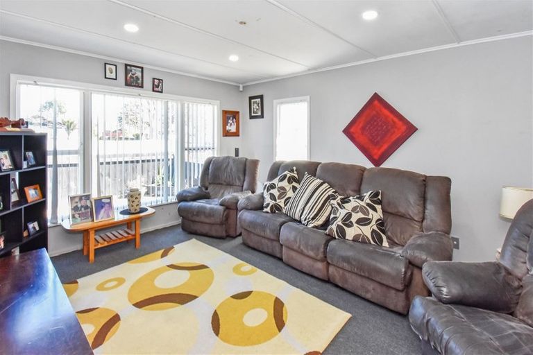 Photo of property in 42 Valentine Street, Papakura, 2110