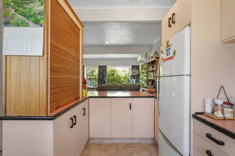 Photo of property in 100 Lake Road, Koutu, Rotorua, 3010