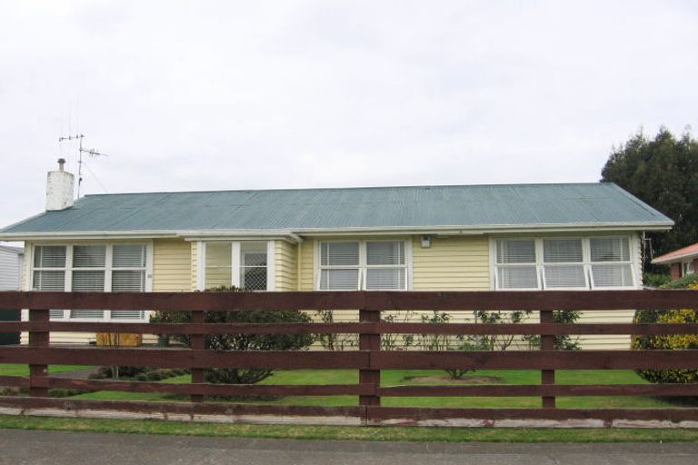 Photo of property in 30 Coventry Street, Highbury, Palmerston North, 4412