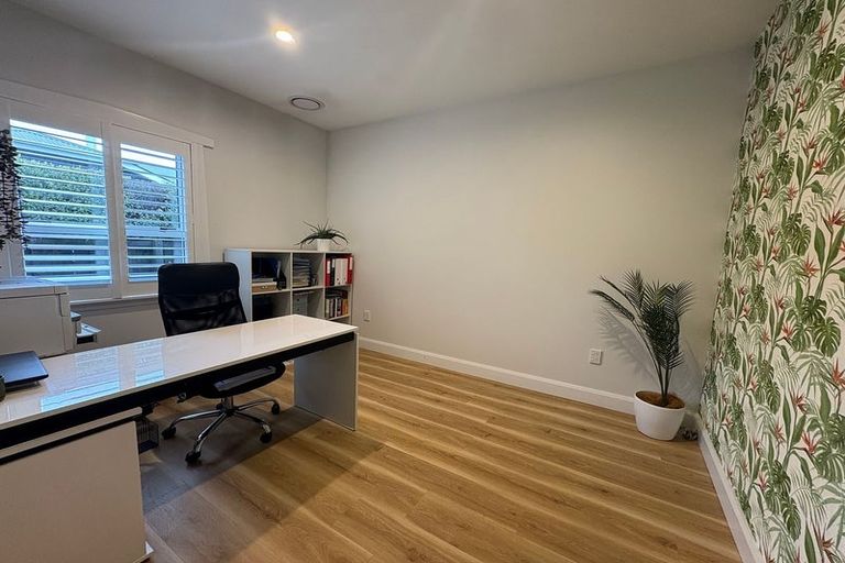 Photo of property in 161 Weston Road, St Albans, Christchurch, 8052