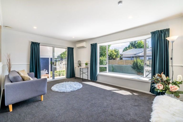 Photo of property in 1/698 Fergusson Drive, Elderslea, Upper Hutt, 5018