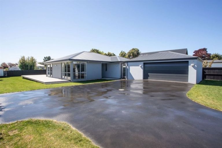Photo of property in 27 Harvey Terrace, Richmond, Christchurch, 8013