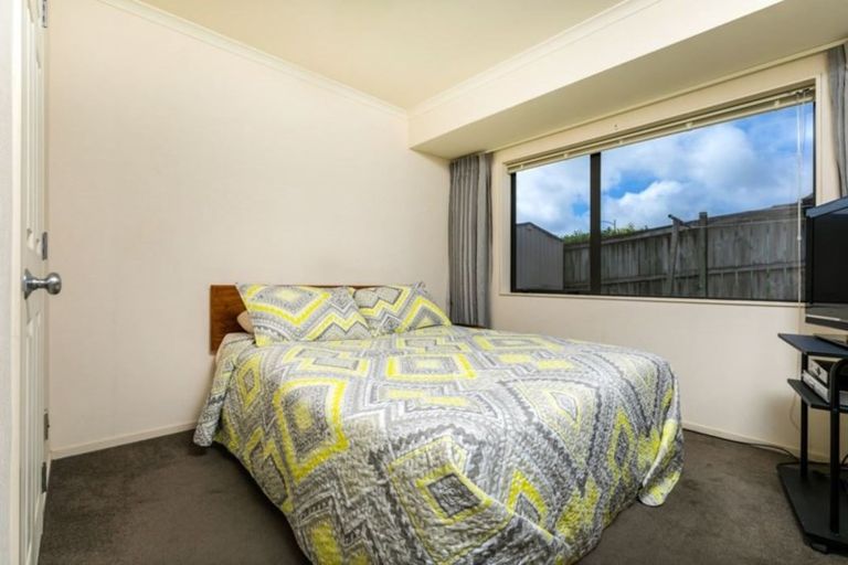 Photo of property in 93 Te Wharau Drive, Greenhithe, Auckland, 0632