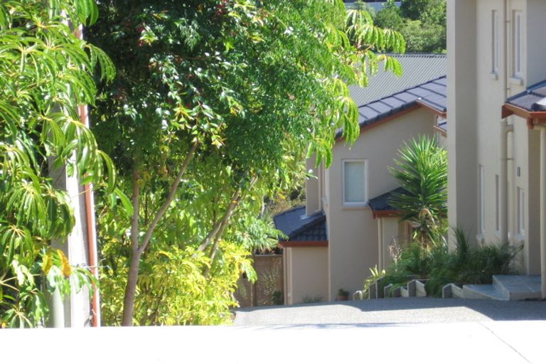 Photo of property in 1/46 Heathcote Road, Castor Bay, Auckland, 0620