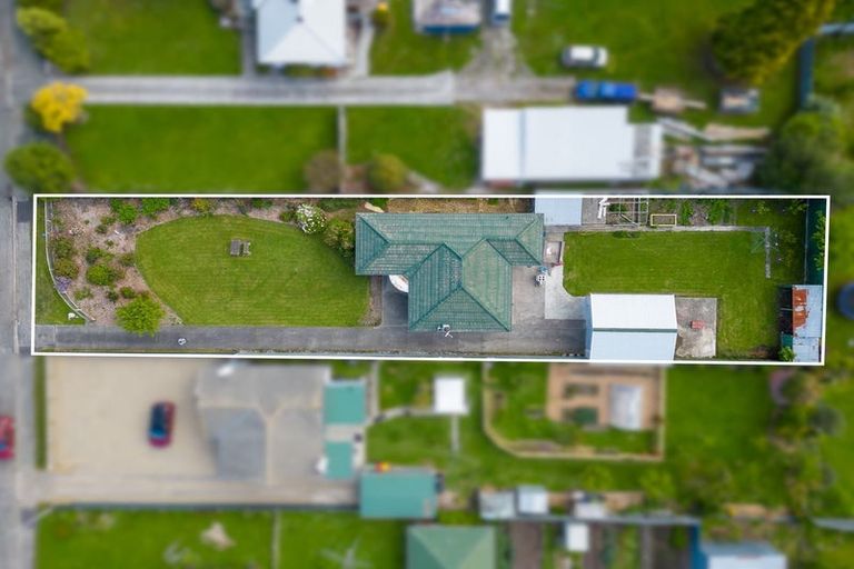 Photo of property in 58 Rhodes Street, Waimate, 7924