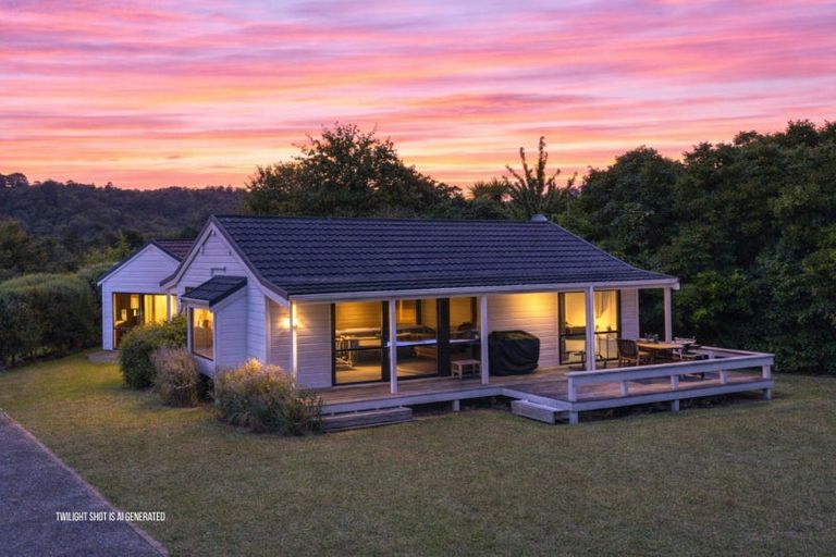 Photo of property in 9 Margot Place, Hahei, Whitianga, 3591