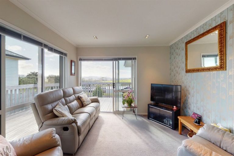 Photo of property in 27 Old Mill Road, Silverdale, 0932