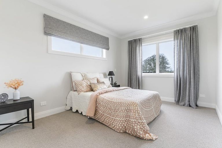 Photo of property in 4 Sunline Drive, Leamington, Cambridge, 3432