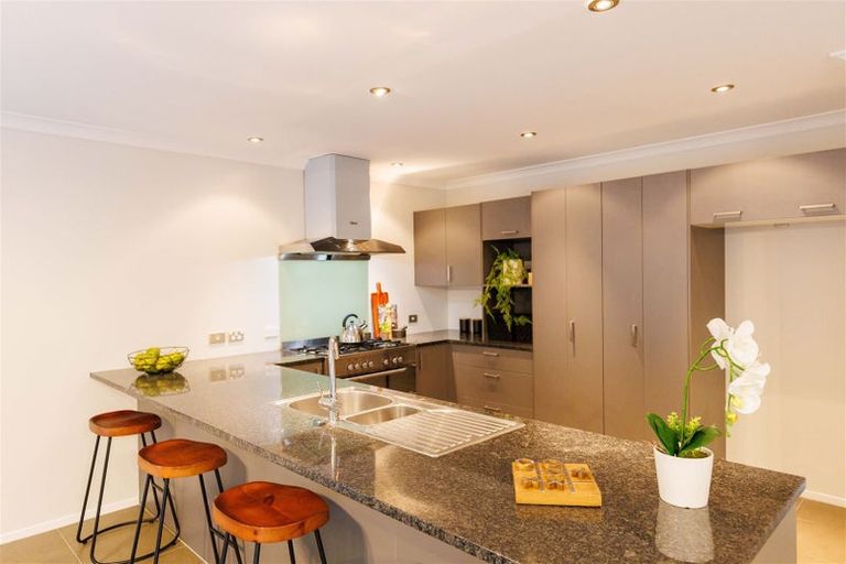 Photo of property in 51 Kilkelly Close, Tawa, Wellington, 5028