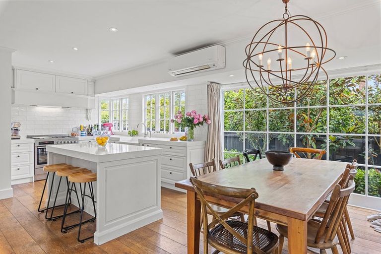 Photo of property in 233 Clyde Road, Burnside, Christchurch, 8053