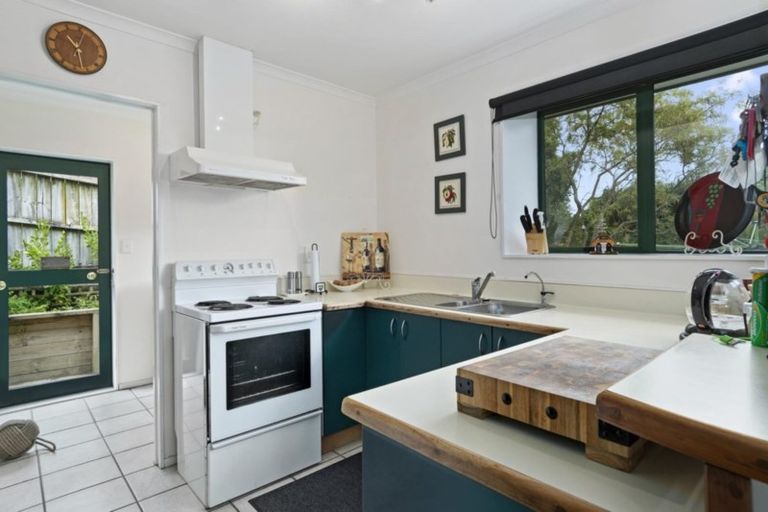 Photo of property in 5 Zachary Place, Welcome Bay, Tauranga, 3112