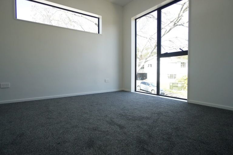 Photo of property in 1/22 Takapu Street, Henderson, Auckland, 0612