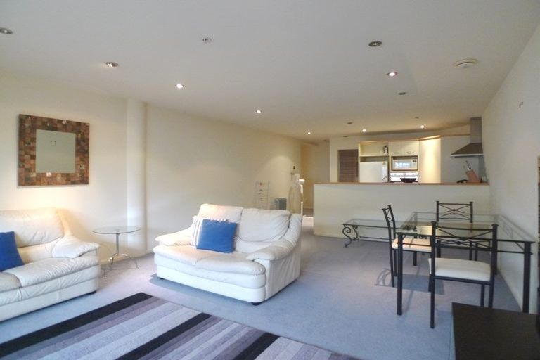 Photo of property in 4d/5 Kent Terrace, Mount Victoria, Wellington, 6011