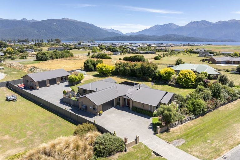Photo of property in 40 Pukutahi Drive, Te Anau, 9600