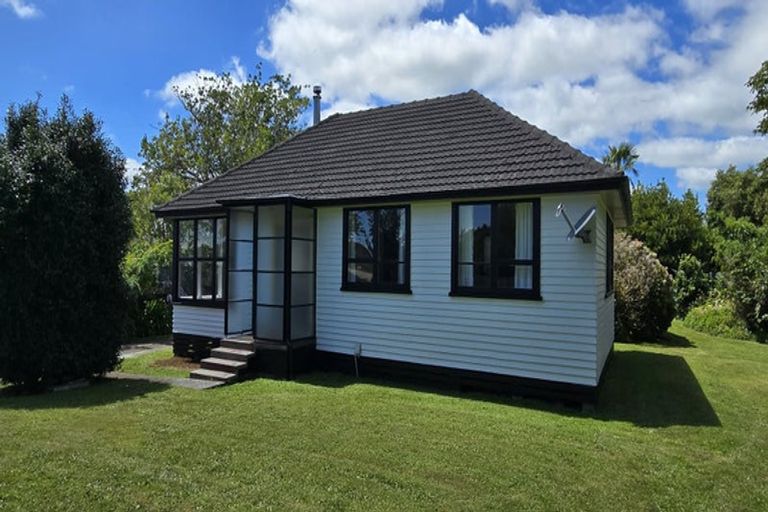 Photo of property in 7 Konini Street, Inglewood, 4330