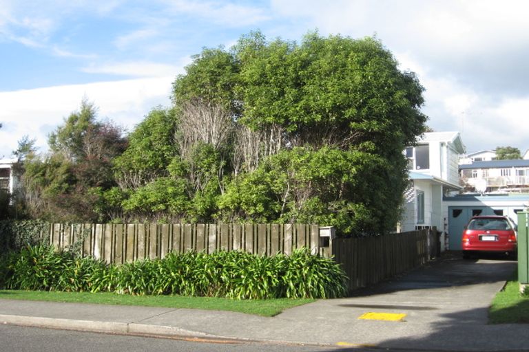 Photo of property in 22 Weka Road, Raumati Beach, Paraparaumu, 5032