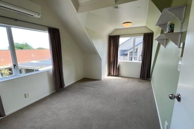 Photo of property in 17 Thurston Place, Bucklands Beach, Auckland, 2012