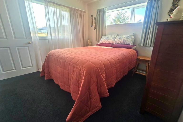 Photo of property in 1/26 Roberts Road, Lansdowne, Masterton, 5810