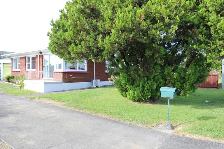 Photo of property in 1/648 Pakuranga Road, Howick, Auckland, 2010