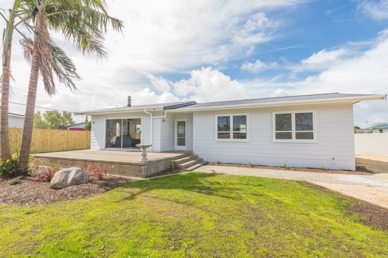 Photo of property in 8a Kings Avenue, Gonville, Whanganui, 4501