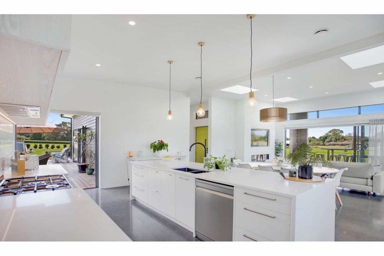 Photo of property in 3 Tareha Place, Kerikeri, 0230