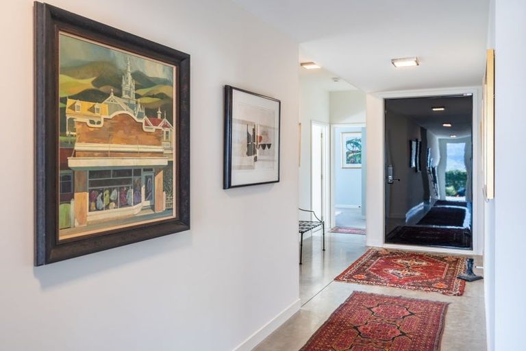 Photo of property in 285 Cannon Hill Crescent, Mount Pleasant, Christchurch, 8081