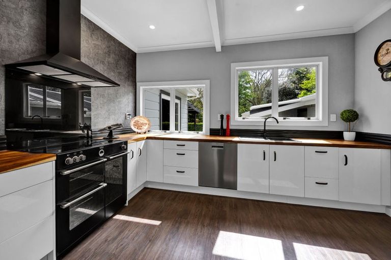 Photo of property in 279 Manutahi Road, Lepperton, New Plymouth, 4372