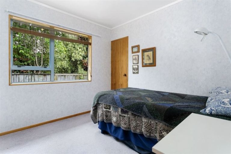 Photo of property in 19 Reeves Road, Acacia Bay, Taupo, 3330