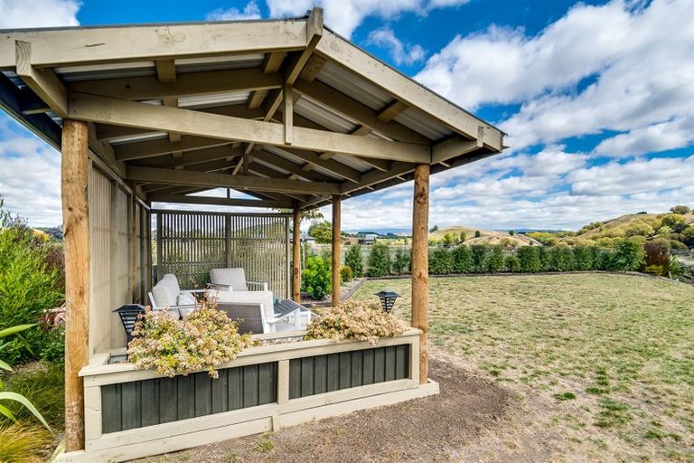 Photo of property in 344 Mangatahi Road, Maraekakaho, 4171