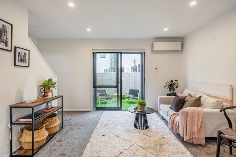 Photo of property in 4/123 Cambridge Terrace, Fairfield, Lower Hutt, 5011