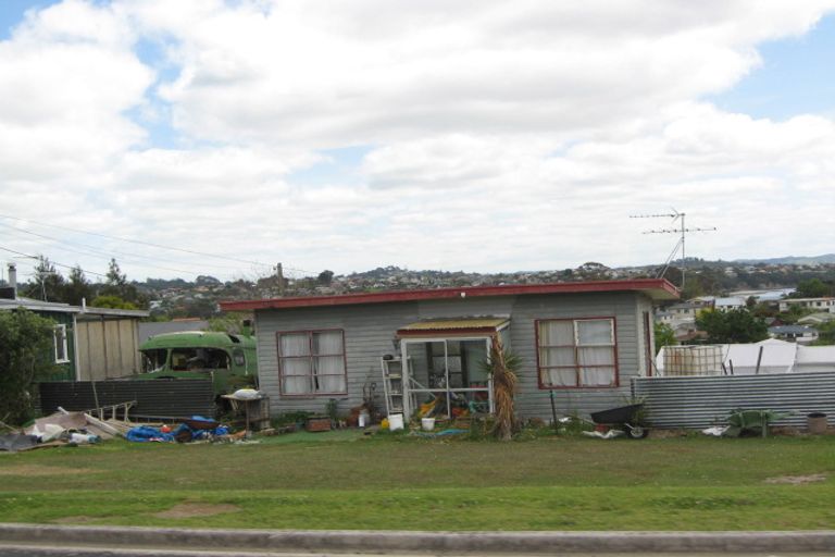 Photo of property in 48 Tiri Road, Manly, Whangaparaoa, 0930