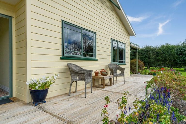 Photo of property in 347 Kuku Road East, Kuku, Levin, 5570