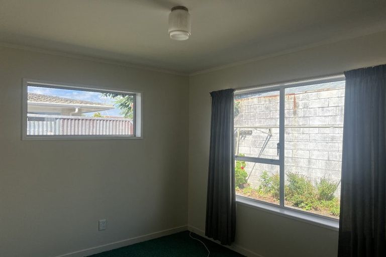 Photo of property in 10 Winiata Place, Otaki, 5512