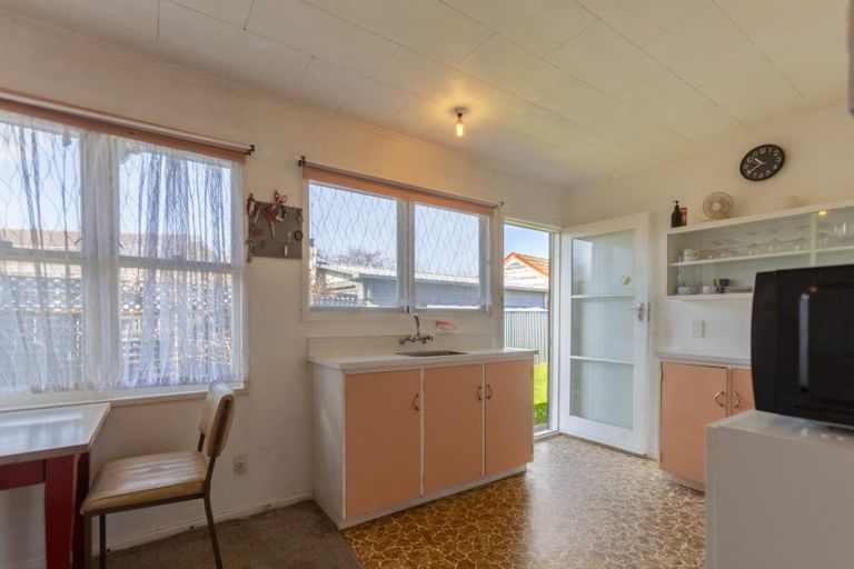 Photo of property in 37 Bristol Street, Tamatea, Napier, 4112