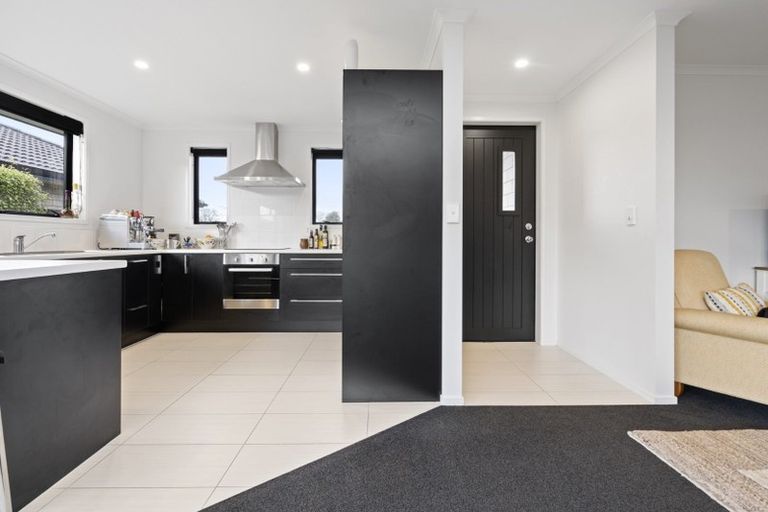 Photo of property in 27 Plescher Crescent, Leamington, Cambridge, 3432