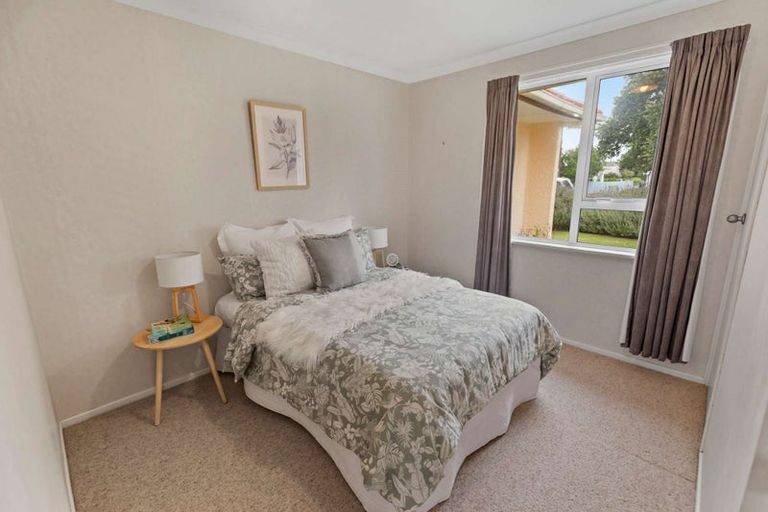 Photo of property in 72 Thatcher Street, Castlecliff, Whanganui, 4501