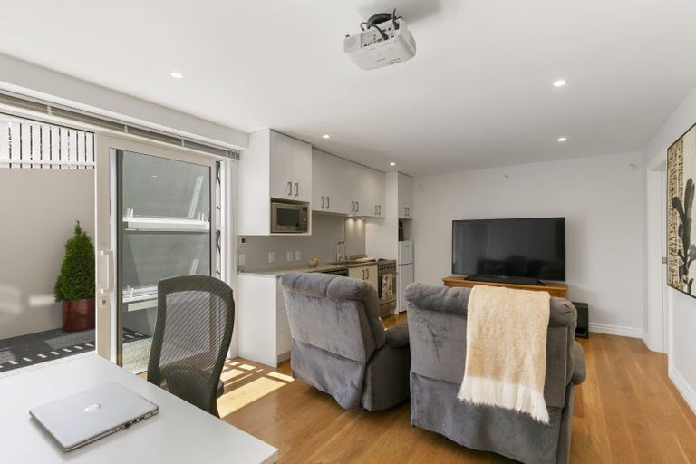 Photo of property in 61a Cashmere Avenue, Khandallah, Wellington, 6035