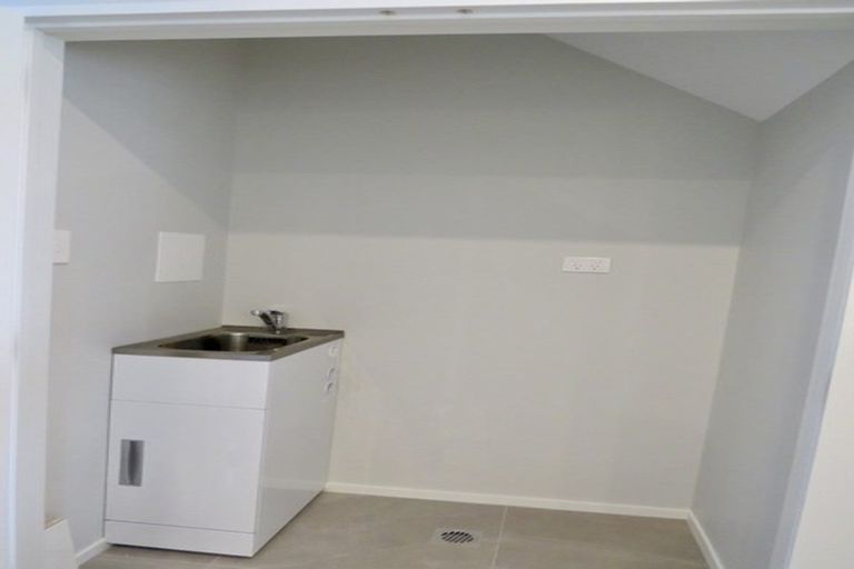 Photo of property in 35a O'meara Street, Swanson, Auckland, 0614