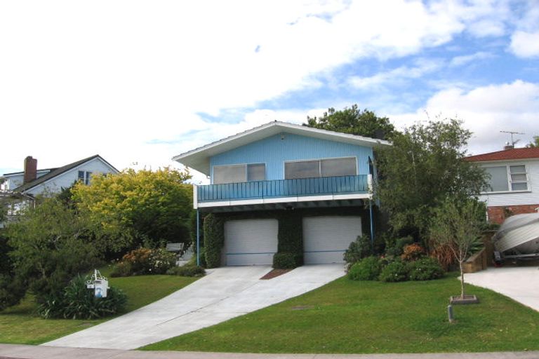 Photo of property in 6 Alton Avenue, Hillcrest, Auckland, 0627