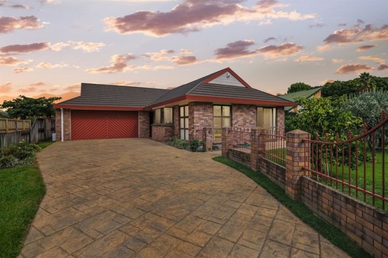 Photo of property in 15 Minnie Place, Pukete, Hamilton, 3200